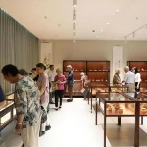 展览馆入驻养老院 这里的老人每日与文化相伴